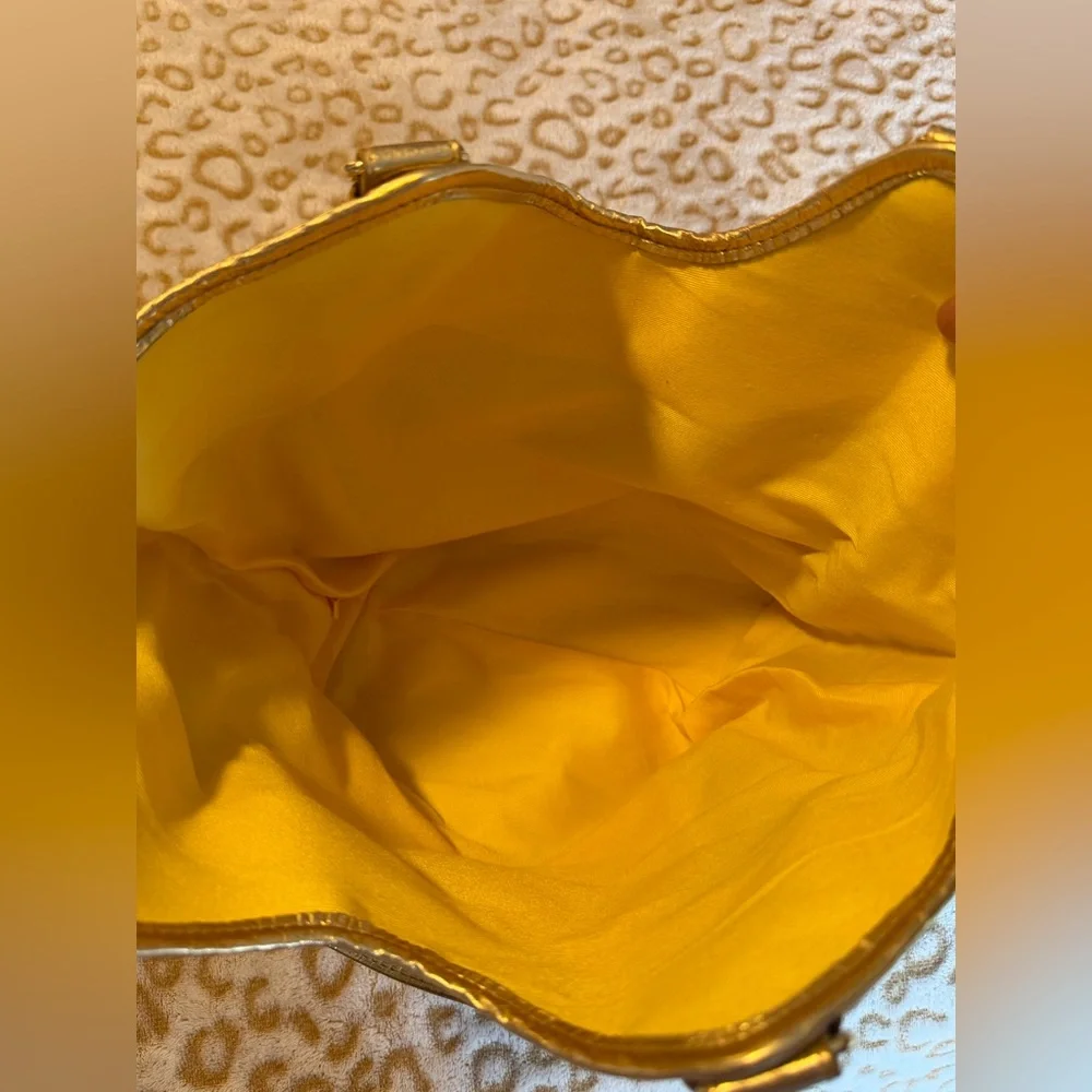 Victoria's Secret Metallic Gold Tote Bag Y2K 
Victoria’s Secret Angels 2.000s - Picture 7 of 14